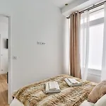 New ! Outstanding 2Br & 1Br Apt In Paris 15